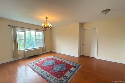 apt-3f-1980 Starr St, Ridgewood, NY, 11385-1275 | Card Image