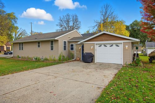 261 Main St W, Richmond, MN, 56368-4548 | Card Image