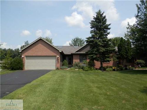 5260 Golden Circle, East Lansing, MI, 48823 | Card Image
