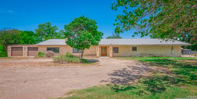 210 Center Point Dr E, House other with 3 bedrooms, 3 bathrooms and null parking in Center Point TX | Image 1