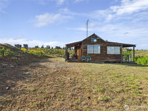 219 Chipmunk Trail Rd, East Wenatchee, WA, 98802-8629 | Card Image