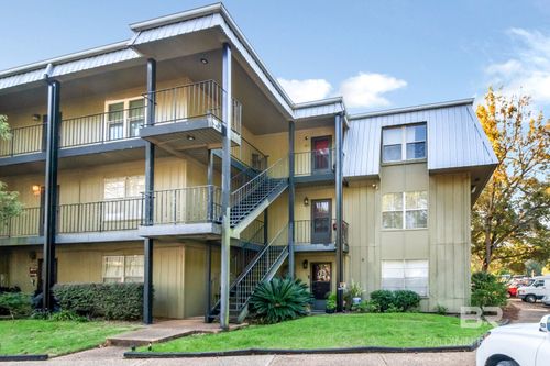 223 Riverbend Dr, Mobile, AL, 36605-6838 | Card Image