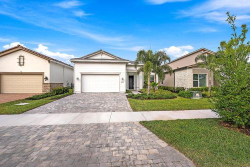 10720 Northbrook Cir, Palm Beach Gardens, FL, 33412-7307 | Card Image