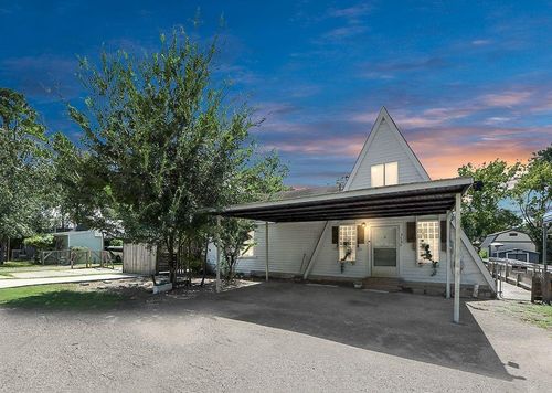 9563 Darkwood St, Willis, TX, 77318-7248 | Card Image