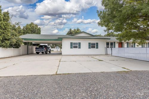 885 Airport Rd, Vale, OR, 97918-5601 | Card Image