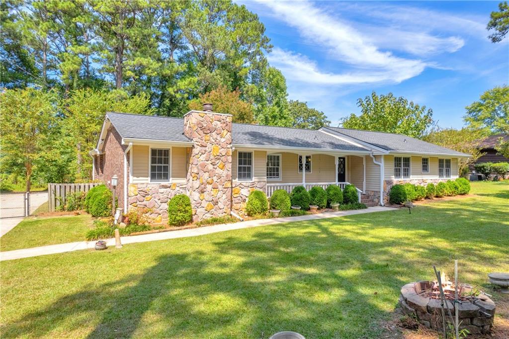 Mundys Mill Rd, Jonesboro, GA 30238