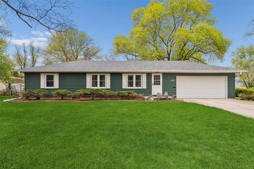 1247 Wisconsin Ave, Ames, IA, 50014-3972 | Card Image