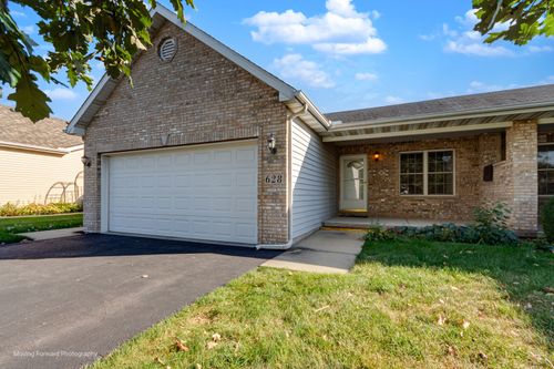 628 Charlotte St, Sandwich, IL, 60548-1787 | Card Image