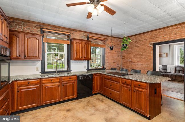 217 Market St, House other with 3 bedrooms, 2 bathrooms and null parking in BAINBRIDGE PA | Image 13