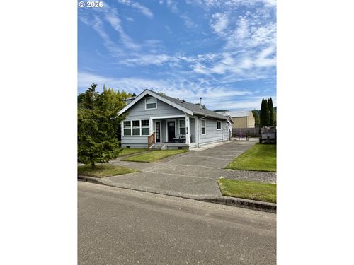 974 Fir Ave, Reedsport, OR, 97467 | Card Image
