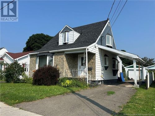 221 Dover St, Campbellton, NB, E3N1R5 | Card Image
