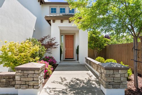 2113 Dripping Rock Ln, Lincoln, CA, 95648-7843 | Card Image