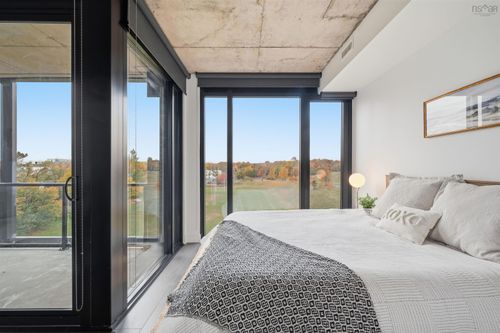 602-1048 Wellington St, Halifax, NS, B3H0C2 | Card Image