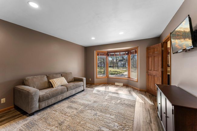 630 E Rum River Dr N, House other with 5 bedrooms, 4 bathrooms and null parking in Cambridge MN | Image 26