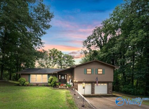 1916 Virginia Ave, Scottsboro, AL, 35769-3949 | Card Image