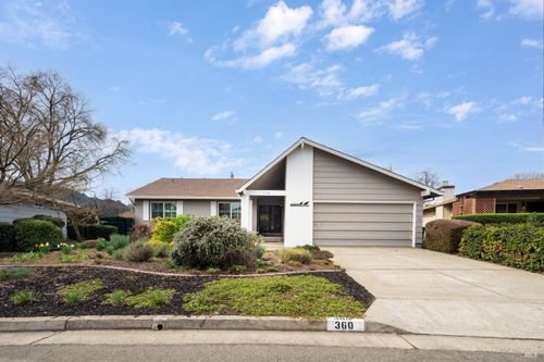 360 Twin Lakes Dr, Santa Rosa, CA, 95409-6445 | Card Image