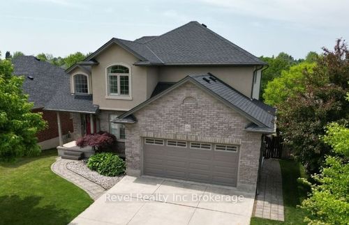 174 Kingfisher Ave, Woodstock, ON, N4T1T6 | Card Image