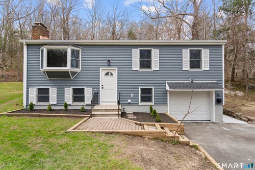 70 Dayton Rd, Redding, CT, 06896-2905 | Card Image