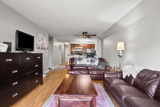 110 - 420 3 Avenue Ne, Home with 2 bedrooms, 1 bathrooms and 1 parking in Calgary AB | Image 8
