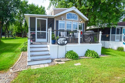 18096 Browns Lake Rd, Richmond, MN, 56368-8509 | Card Image