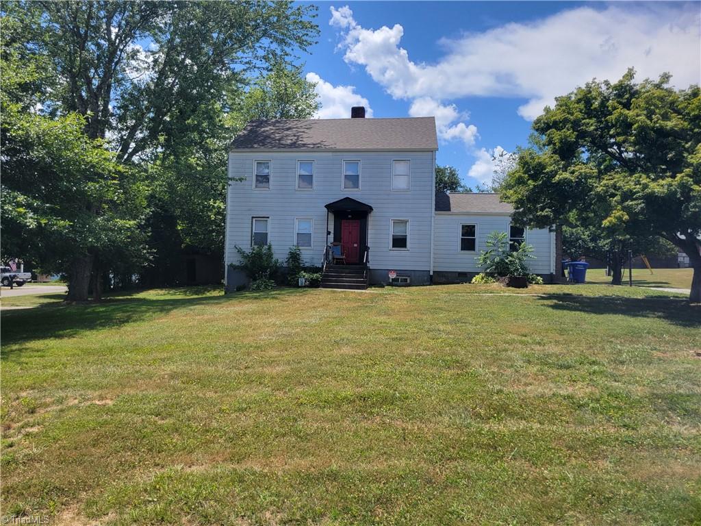 James St, Wilkesboro, NC 28697