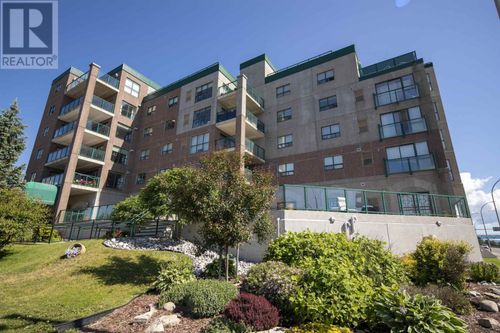50 Water St S, Thunder Bay, ON, P7B6Y9 | Card Image