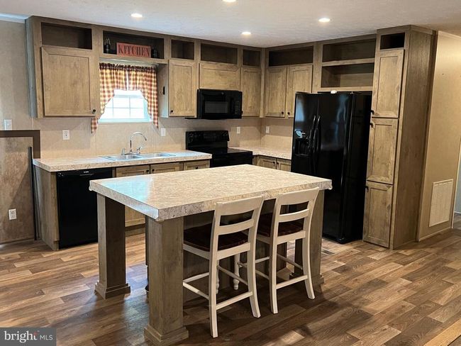 853 Janes Way, House other with 4 bedrooms, 2 bathrooms and null parking in HIGH VIEW WV | Image 10