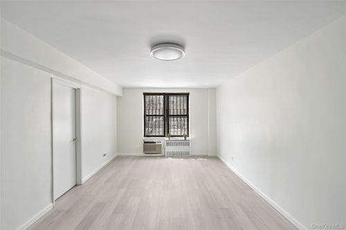 apt-2d-86-04 Grand Ave, Elmhurst, NY, 11373-4314 | Card Image