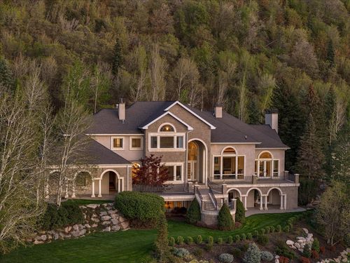 3222 E Eagle View Cir, Sandy, UT, 84092-4943 | Card Image