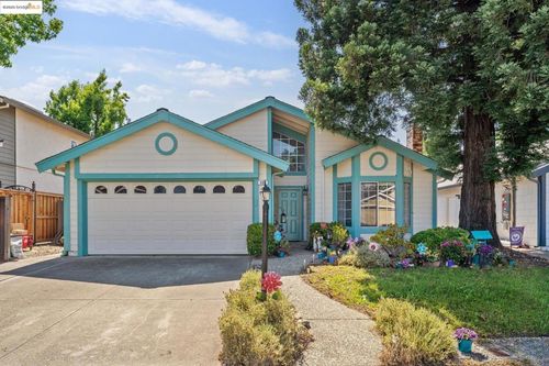 408 Danbury Cir, Vacaville, CA, 95687-3370 | Card Image