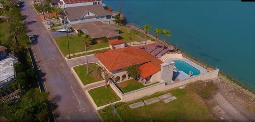 602 N Shore Dr, Port Isabel, TX, 78578-4631 | Card Image