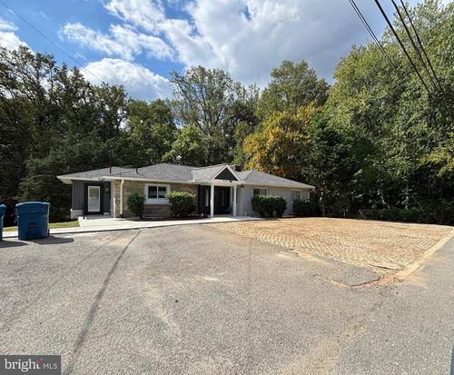 8317 Little River Tpke, ANNANDALE, VA, 22003-3709 | Card Image