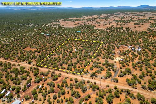 9071 Chimisa Ranch Rd, Show Low, AZ, 85901-6996 | Card Image