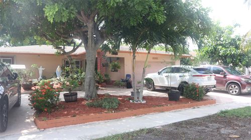 8261 Nw 66th Ter, Tamarac, FL, 33321-5003 | Card Image