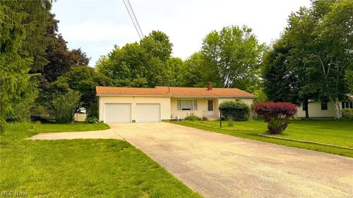 1185 Greensburg Rd, Green, OH, 44685-9518 | Card Image