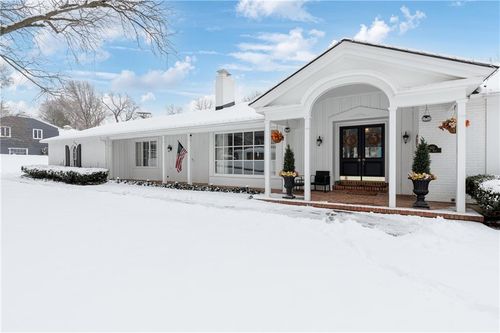 801 Red Rd, Independence, MO, 64055-1740 | Card Image