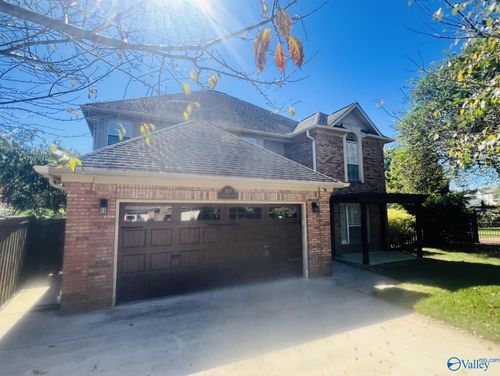 103 Canterbury Cir, Madison, AL, 35758-7962 | Card Image