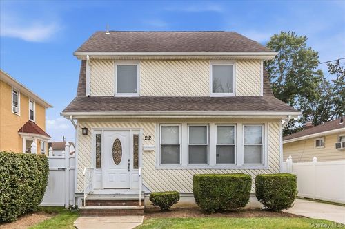 22 Homan Blvd, Hempstead, NY, 11550-7025 | Card Image