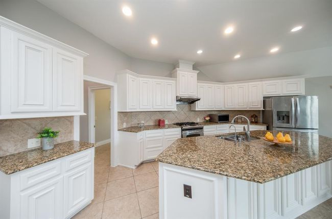 27907 Brandy Creek Ln, House other with 4 bedrooms, 3 bathrooms and 2 parking in Fulshear TX | Image 12