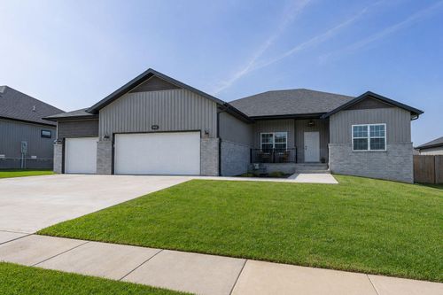 552 Fox Creek Rd, Rogersville, MO, 65742-4202 | Card Image
