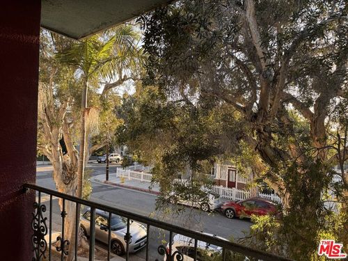 2639 6th St, Santa Monica, CA, 90405-4461 | Card Image