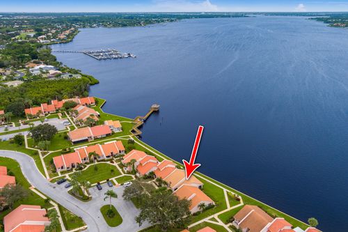 3513 Se Sandpiper Cir, Port St Lucie, FL, 34952-6120 | Card Image