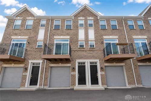 230 Keelboat Ct, Dayton, OH, 45402-2551 | Card Image