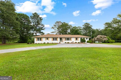 1367 Highway 154, SHARPSBURG, GA, 30277-3122 | Card Image