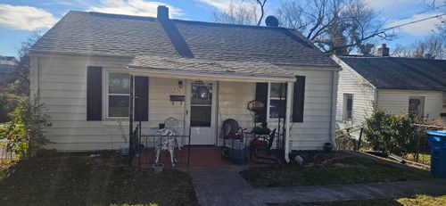 832 Hanover Ave Nw, Roanoke, VA, 24016-1030 | Card Image