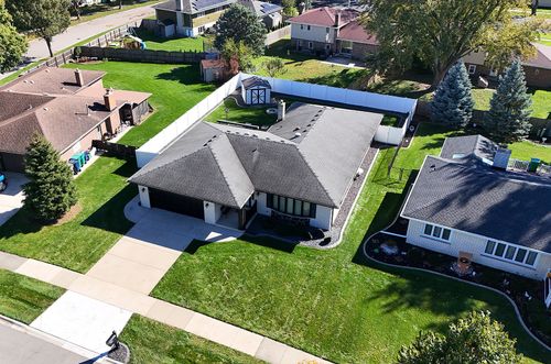 7919 Palm Ct, Orland Park, IL, 60462-4102 | Card Image