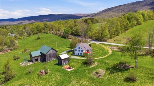 971 S Stream Rd, Bennington, VT, 05201-8727 | Card Image
