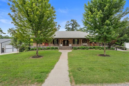 31880 Crescent Dr, Afton, OK, 74331-8549 | Card Image