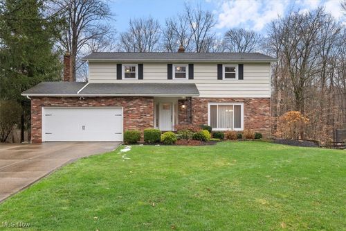 37560 Fox Run Drive, Solon, OH, 44139 | Card Image