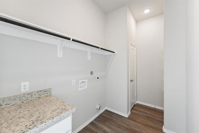 10178 Barberry St, House other with 3 bedrooms, 3 bathrooms and null parking in Willis TX | Image 9
